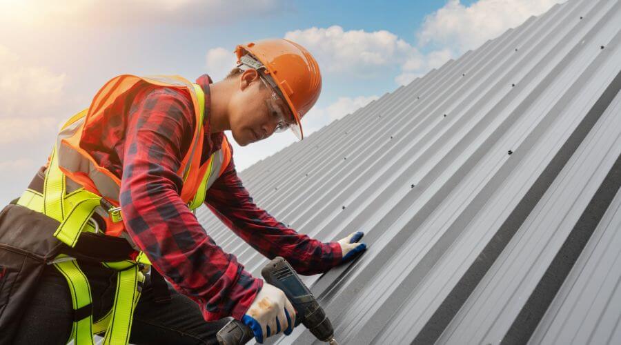 Professional gutter cleaning in Eagletown, OK